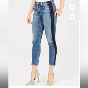 Vintage GAP Ladies Denim Jean.  Legging Style in Distressed Stone Wash